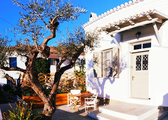 Aria House